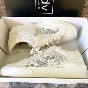 Dolce Vita Harryson Ivory Lace Sneakers Ribbon Lace Up Shoes Size 8.5 NEW IN BOX